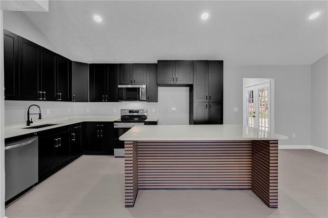 6807 Shangrila Way, Riverdale, GA 30296