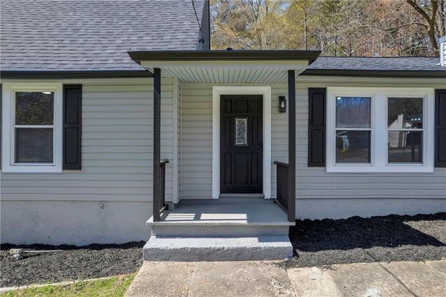 6807 Shangrila Way, Riverdale, GA 30296