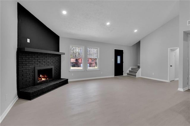 6807 Shangrila Way, Riverdale, GA 30296