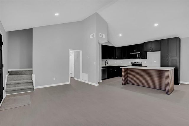 6807 Shangrila Way, Riverdale, GA 30296