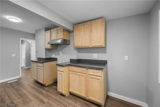 143 Malacca Street, Akron, OH 44305