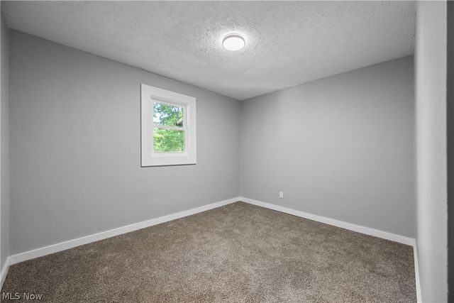 143 Malacca Street, Akron, OH 44305
