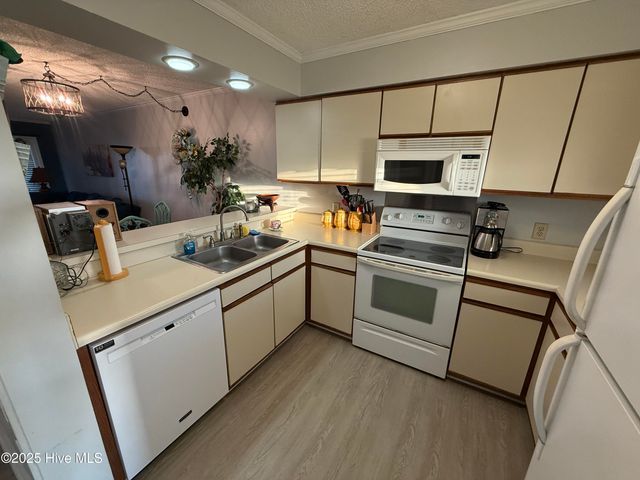 400 Virginia Avenue 303a, Carolina Beach, NC 28428