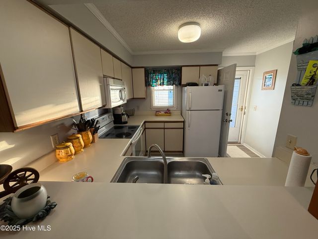 400 Virginia Avenue 303a, Carolina Beach, NC 28428