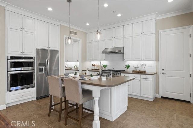 79 Thornapple, Irvine, CA 92620