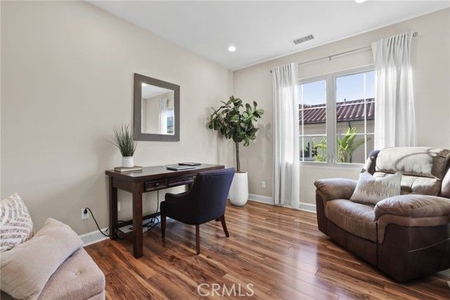 79 Thornapple, Irvine, CA 92620