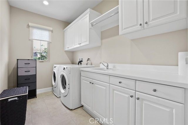 79 Thornapple, Irvine, CA 92620