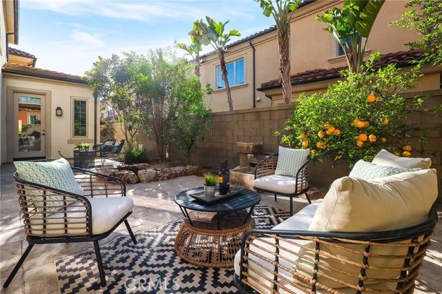 79 Thornapple, Irvine, CA 92620