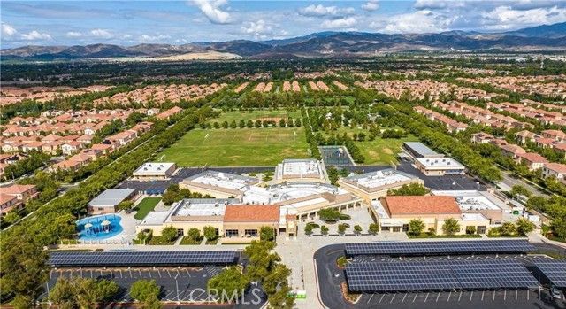 79 Thornapple, Irvine, CA 92620