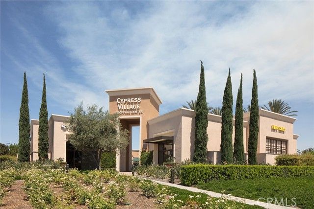 79 Thornapple, Irvine, CA 92620