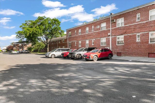 87-29 Marengo Street 1C, Holliswood, NY 11423
