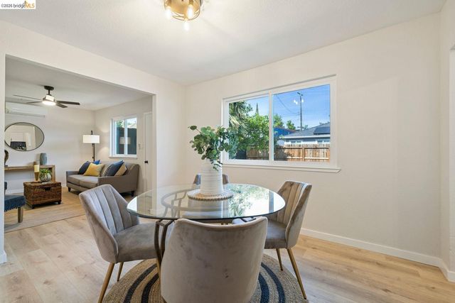 123 Circuit DR A, Roseville, CA 95678