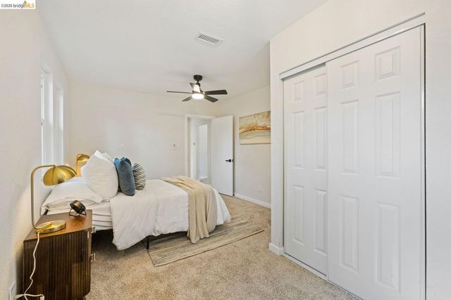 123 Circuit DR A, Roseville, CA 95678