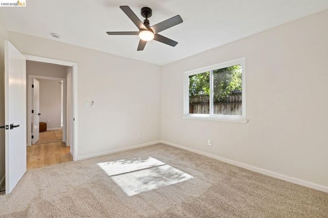 123 Circuit DR A, Roseville, CA 95678