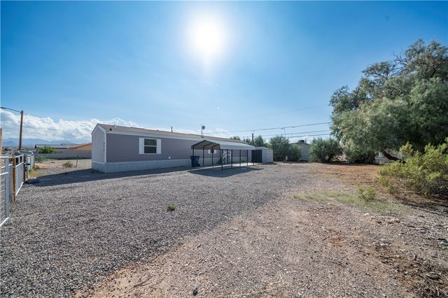 906 Sandy Beach Drive, Bullhead City, AZ 86442