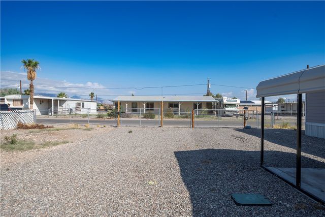 906 Sandy Beach Drive, Bullhead City, AZ 86442