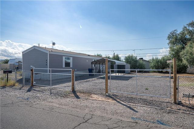 906 Sandy Beach Drive, Bullhead City, AZ 86442
