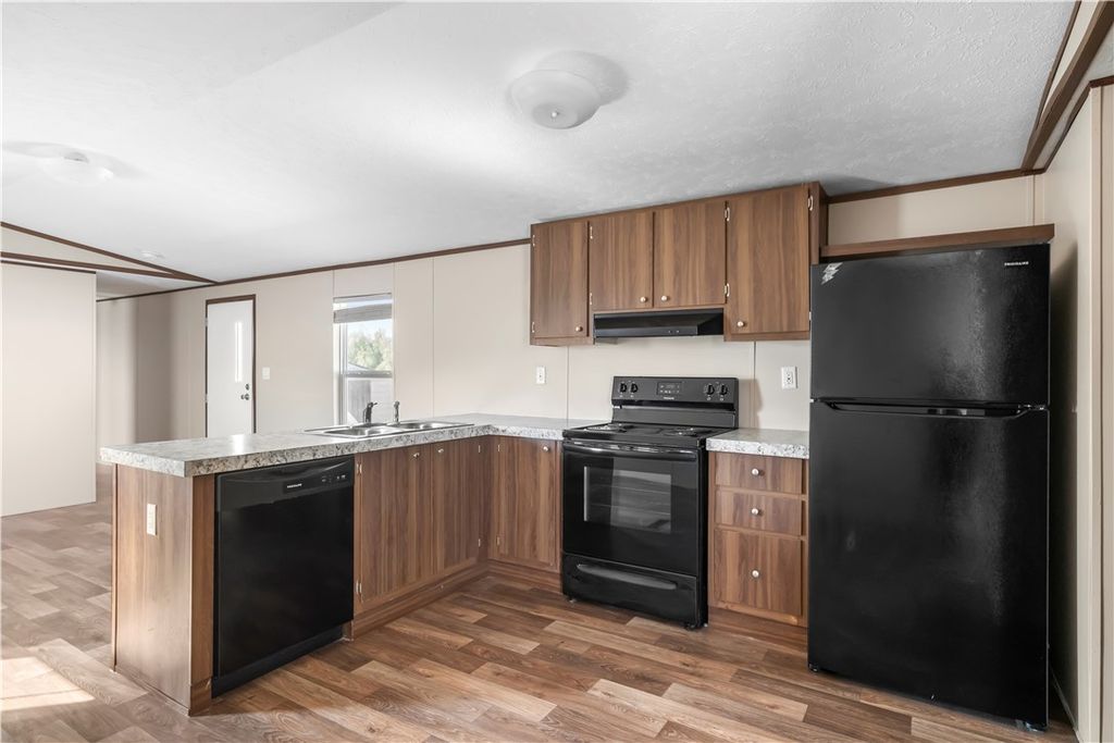 906 Sandy Beach Drive, Bullhead City, AZ 86442