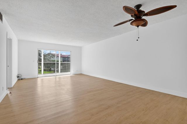 12750 SW 4th Court 307j, Pembroke Pines, FL 33027