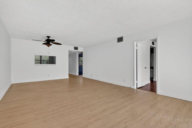 12750 SW 4th Court 307j, Pembroke Pines, FL 33027