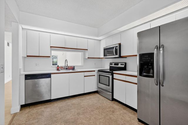 12750 SW 4th Court 307j, Pembroke Pines, FL 33027