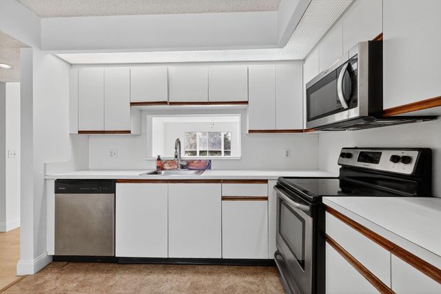 12750 SW 4th Court 307j, Pembroke Pines, FL 33027