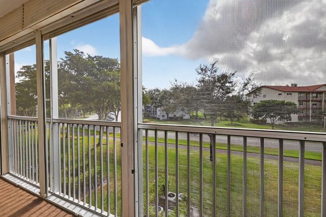 12750 SW 4th Court 307j, Pembroke Pines, FL 33027