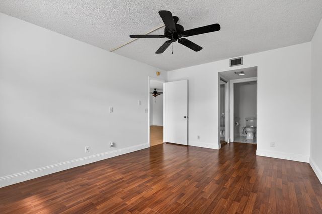 12750 SW 4th Court 307j, Pembroke Pines, FL 33027