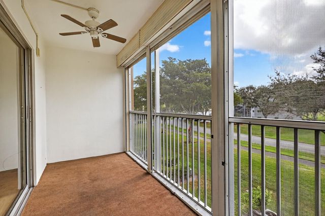 12750 SW 4th Court 307j, Pembroke Pines, FL 33027