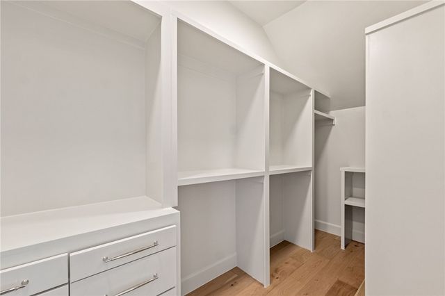 424 SE C Street, Bentonville, AR 72712