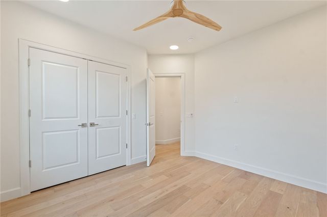 424 SE C Street, Bentonville, AR 72712