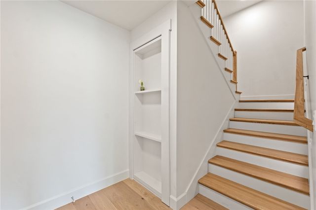 424 SE C Street, Bentonville, AR 72712