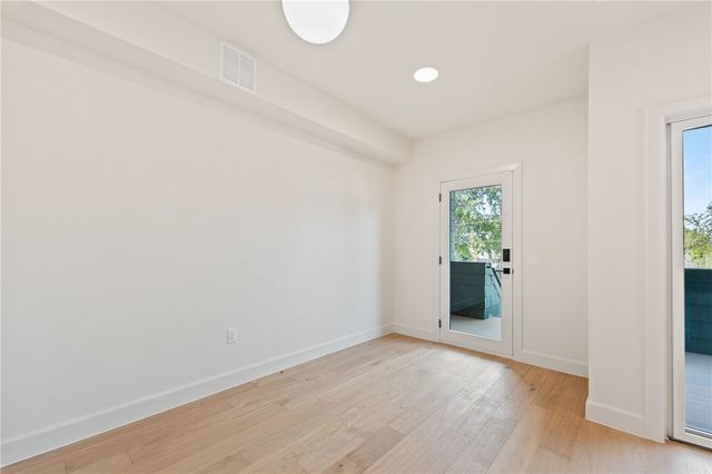 424 SE C Street, Bentonville, AR 72712