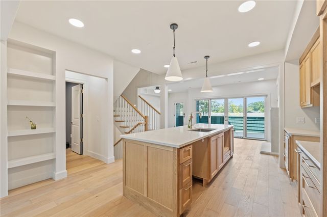 424 SE C Street, Bentonville, AR 72712