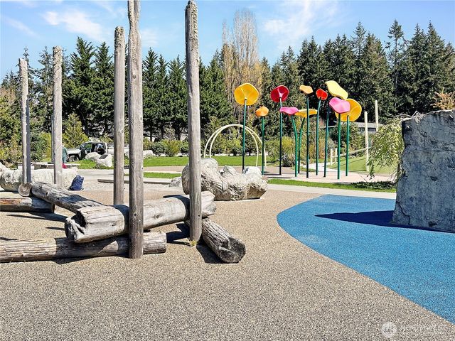 8700 Rosario Place NE, Bainbridge Island, WA 98110