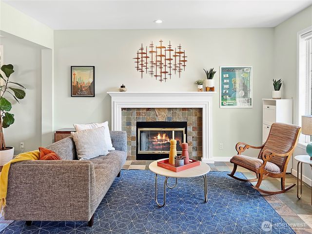 8700 Rosario Place NE, Bainbridge Island, WA 98110