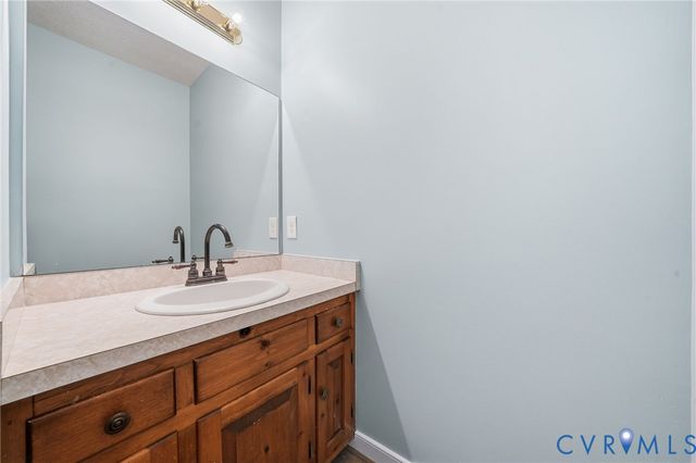 7091 Bruce Academy Ct, Mechanicsville, VA 23111