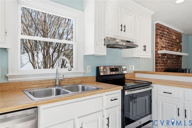 7091 Bruce Academy Ct, Mechanicsville, VA 23111