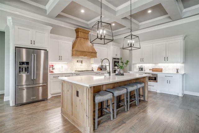 2161 Eagles Ridge Drive, Weatherford, TX 76087