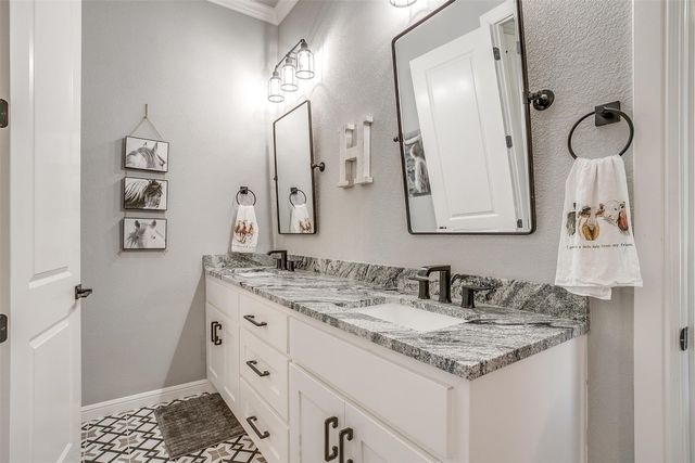 2161 Eagles Ridge Drive, Weatherford, TX 76087