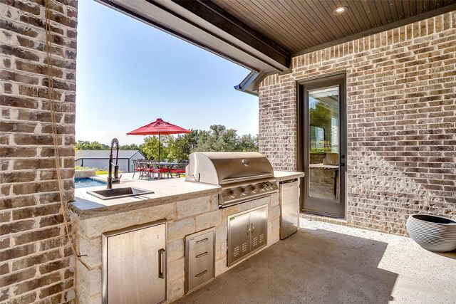 2161 Eagles Ridge Drive, Weatherford, TX 76087