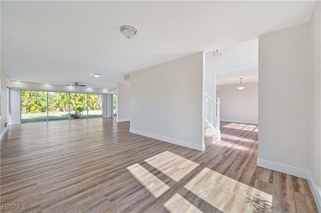 401 SE 10th LN, Cape Coral, FL 33990