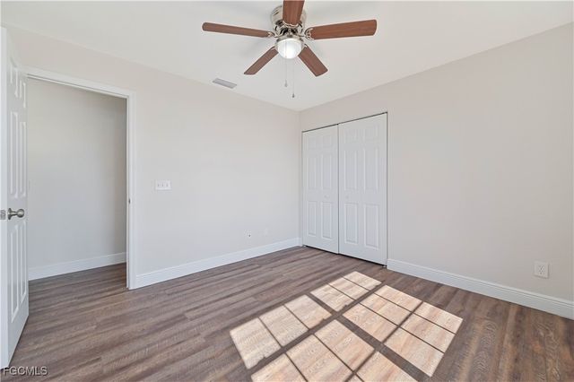 401 SE 10th LN, Cape Coral, FL 33990