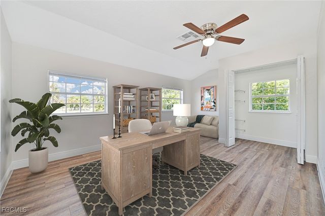 401 SE 10th LN, Cape Coral, FL 33990