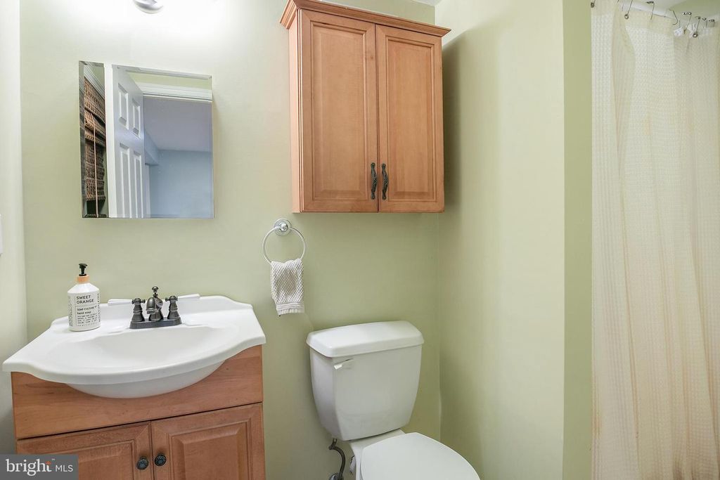 Image 26 of property listing at 3507 MURDOCK RD, Kensington, MD 20895
