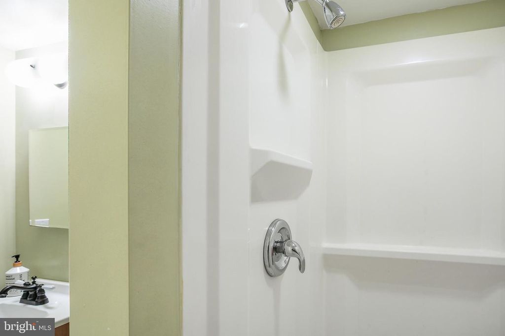 Image 27 of property listing at 3507 MURDOCK RD, Kensington, MD 20895