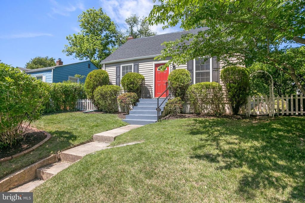 Image 35 of property listing at 3507 MURDOCK RD, Kensington, MD 20895