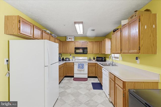 105 HIBISCUS CT, La Plata, MD 20646