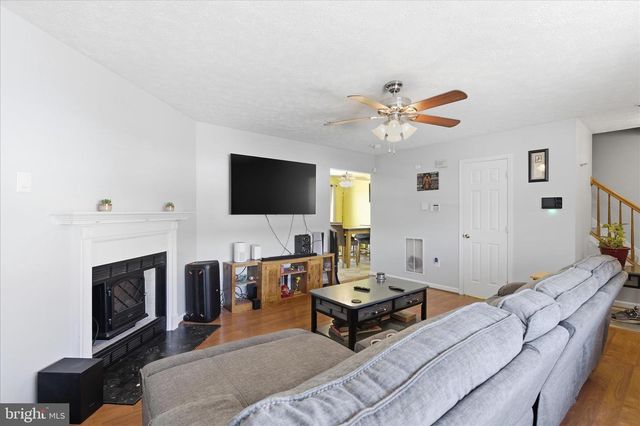 105 HIBISCUS CT, La Plata, MD 20646