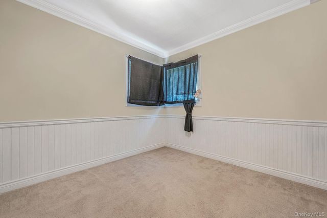 160 Hounslow Road, Shirley, NY 11967